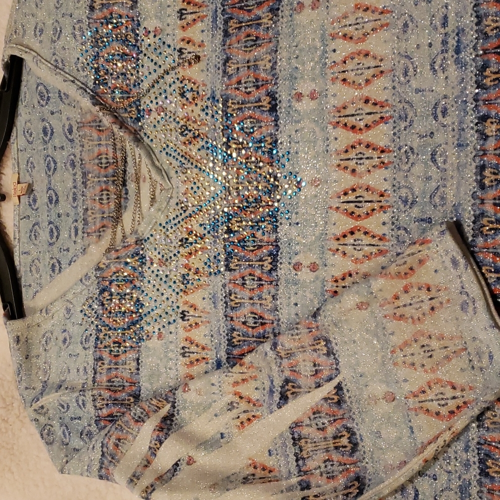 Ladies multi color V neck top by Reba Size L